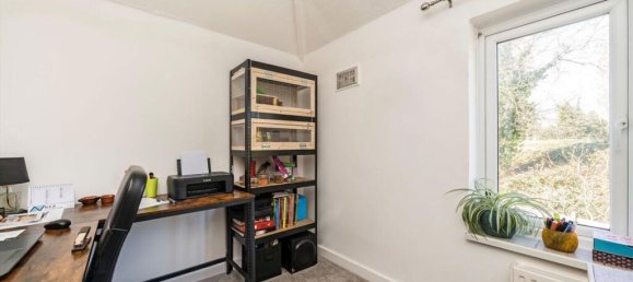 4 bedrooms House in Surbiton, United Kingdom No. 10210 14