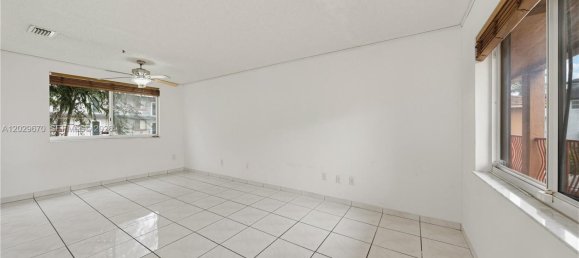 2 dormitorios propiedad comercial en venta en Miami, Miami-Dade, Florida, USA № 615011 19