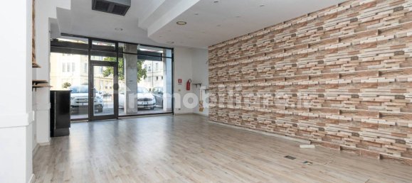 Imóvel comercial de 2 divisões em Venaria Reale, Italy N.º 119886 5