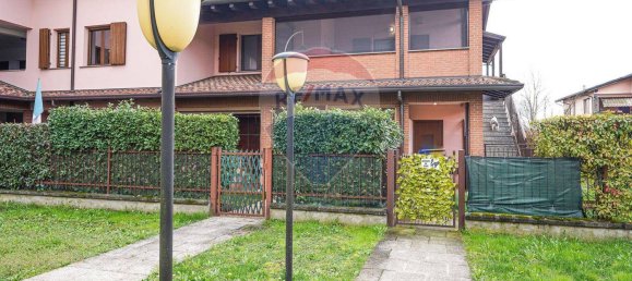 3 rooms Apartment in Bubbiano, Italy No. 54293 13