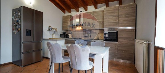 3 rooms Apartment in Bubbiano, Italy No. 54293 23