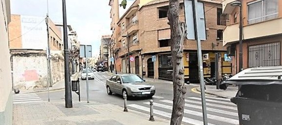 377m² Commercial property in Paterna, Spain No. 70305 13