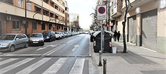 377m² Commercial property in Paterna, Spain No. 70305 10