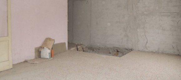 5 bedrooms House in Borgolavezzaro, Italy No. 102888 9