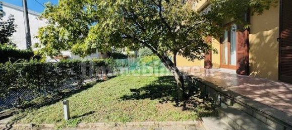 Villa de 3 dormitorios en Como, Italy No. 341013 9