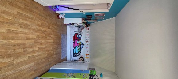 3 bedrooms House in Parmain, France No. 346096 8