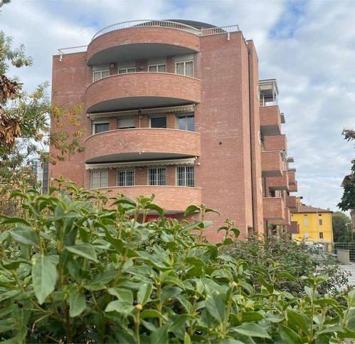 5غرفة شقة في Modena, Italy رقم 165094