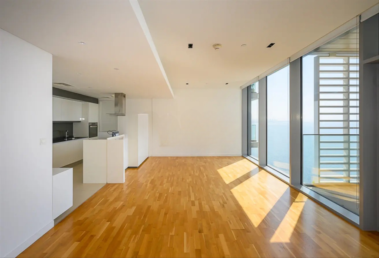 2 bedrooms Apartment in Dubai, UAE No. 21332