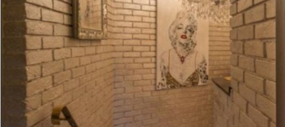 335m² Commercial property in Campione d'Italia, Italy No. 59610 9