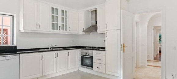 4 غرف نوم شقة في Cascais, Portugal رقم 110467 20