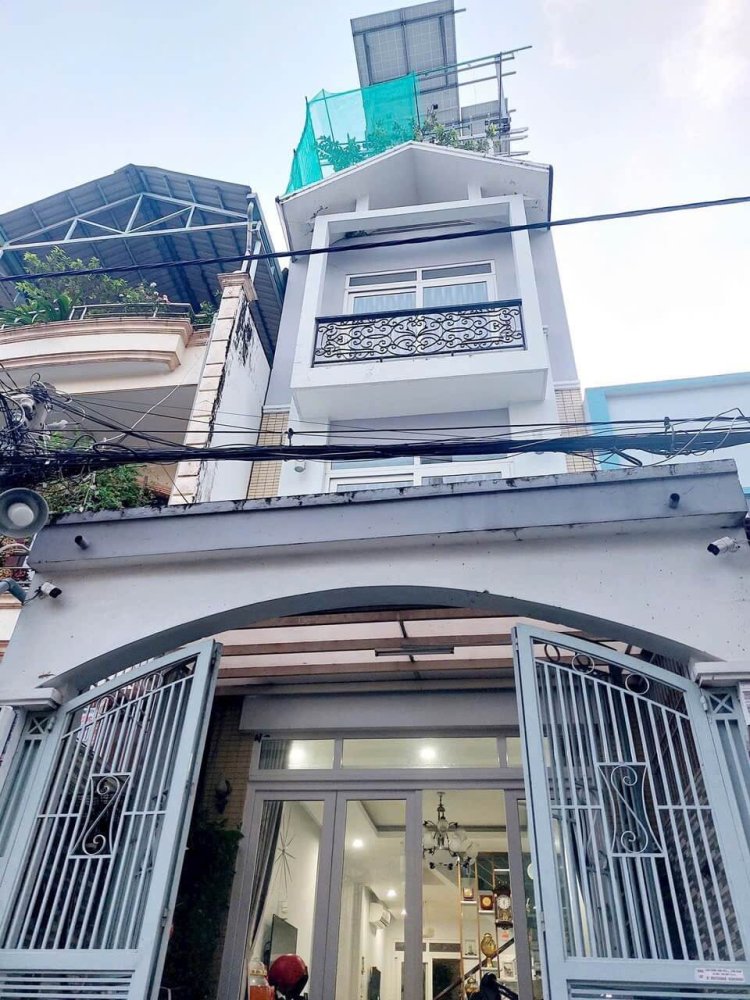64m² Townhouse in District 7, Vietnam No. 7937