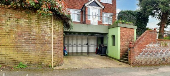 3 Schlafzimmer Haus in Biggin Hill, United Kingdom, Nr. 4760 2