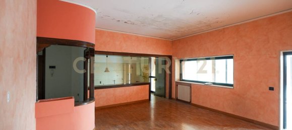 3 bedrooms Apartment in Cerea, Italy No. 270990 2