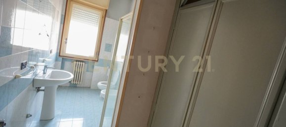 3 bedrooms Apartment in Cerea, Italy No. 270990 9