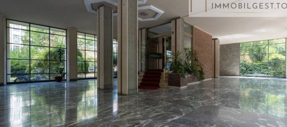 2 bedrooms Apartment in Turin, Italy No. 302771 9