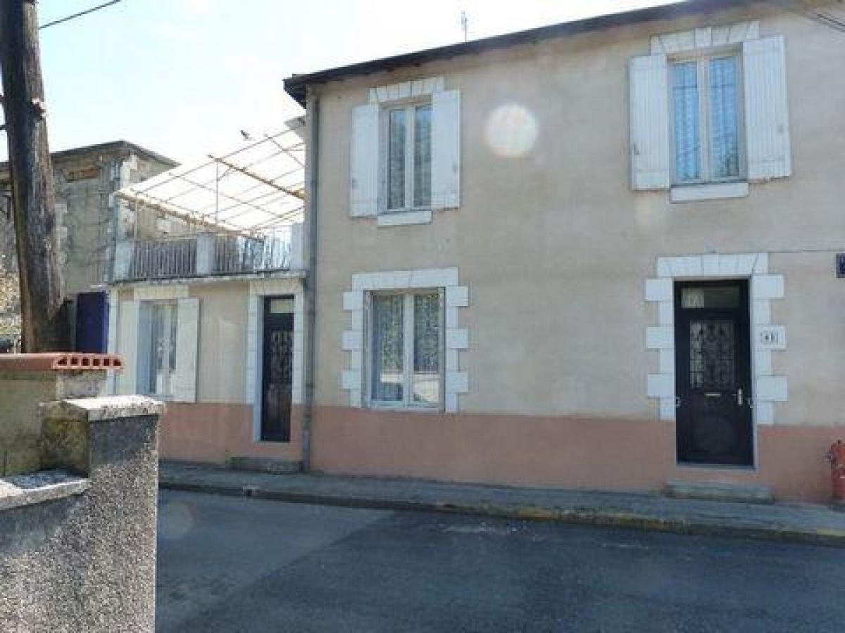 3 bedrooms House in Marmande, France No. 12200