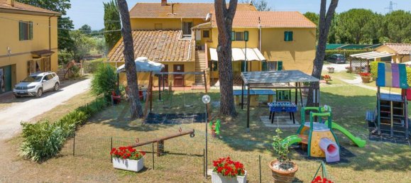 30-Zimmer Haus in Cecina, Italy, Nr. 275582 2