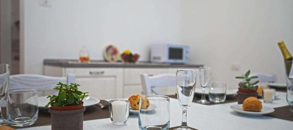 4 bedrooms Apartment in Venice, Italy No. 20319 3