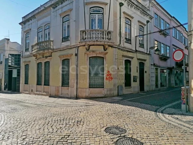 840m² Commercial property in Santarem, Portugal No. 58132