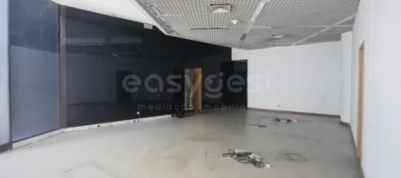 840m² Commercial property in Santarem, Portugal No. 58132 5