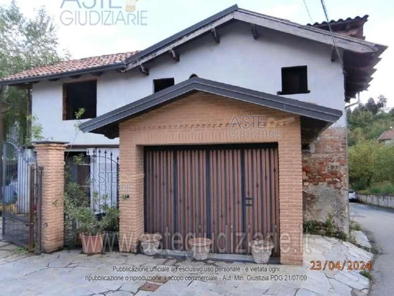 9 bedrooms House in Verrua Savoia, Italy No. 355619