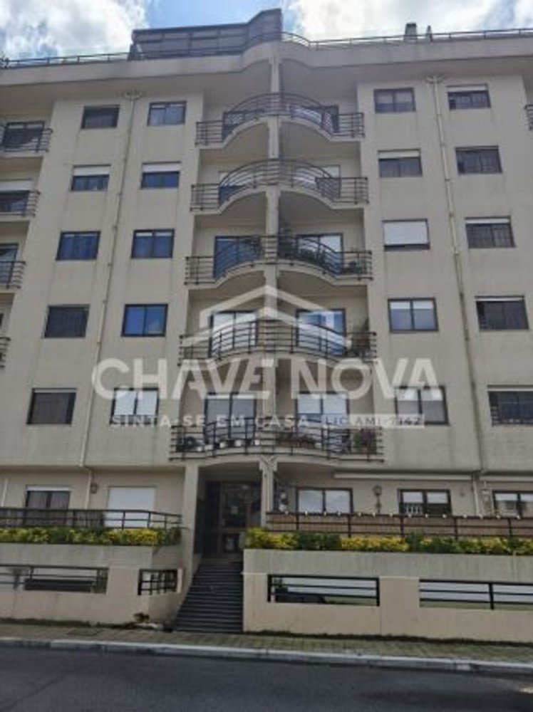 2 bedrooms Apartment in Rio Tinto, Portugal No. 237874