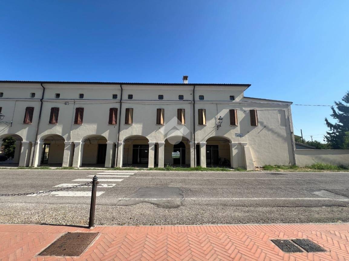 5 غرف نوم منزل في San Giacomo delle Segnate, Italy رقم 322976