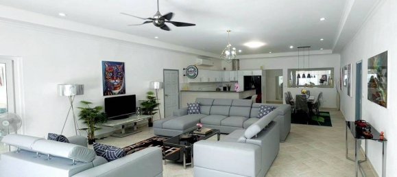 12 bedrooms Cafe / restaurant in Pattaya, Thailand No. 8611 26