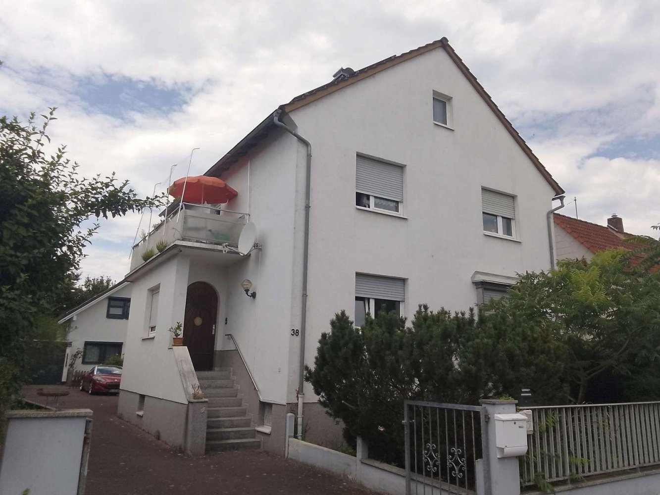 Дом с 3 спальнями в Дармштадт-Дибург, Германия № 305440