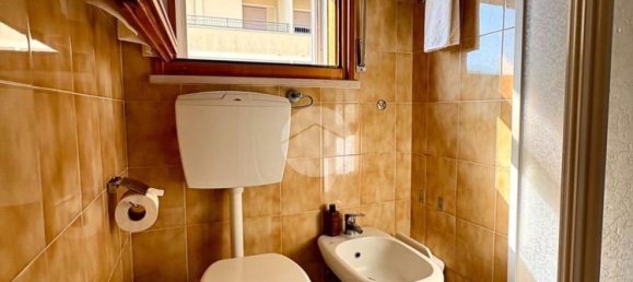 Квартира с 2 комнатами в Римини, Италия № 275397 9