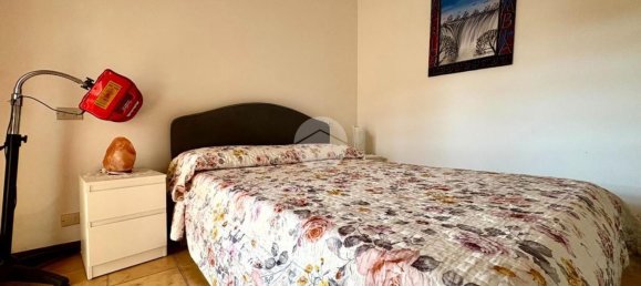 Квартира с 2 комнатами в Римини, Италия № 275397 13