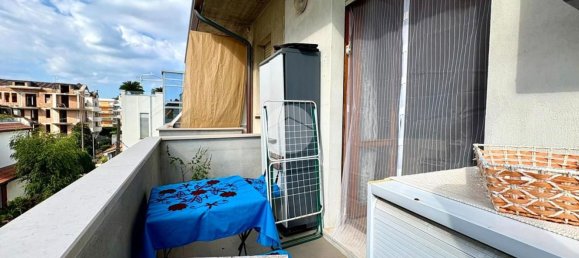 Квартира с 2 комнатами в Римини, Италия № 275397 7