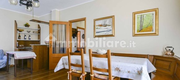 4 bedrooms Villa in Carnate, Italy No. 323524 8