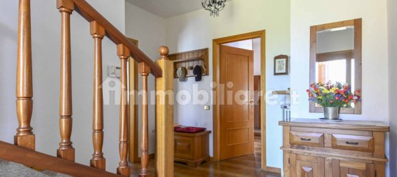 4 bedrooms Villa in Carnate, Italy No. 323524 27