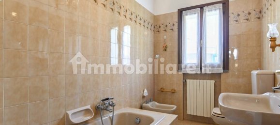 4 bedrooms Villa in Carnate, Italy No. 323524 43