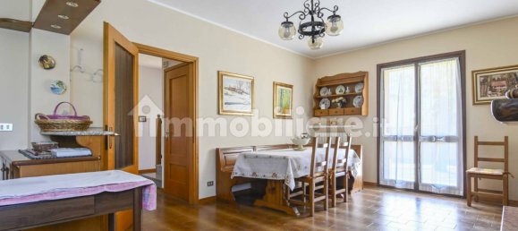 4 bedrooms Villa in Carnate, Italy No. 323524 10