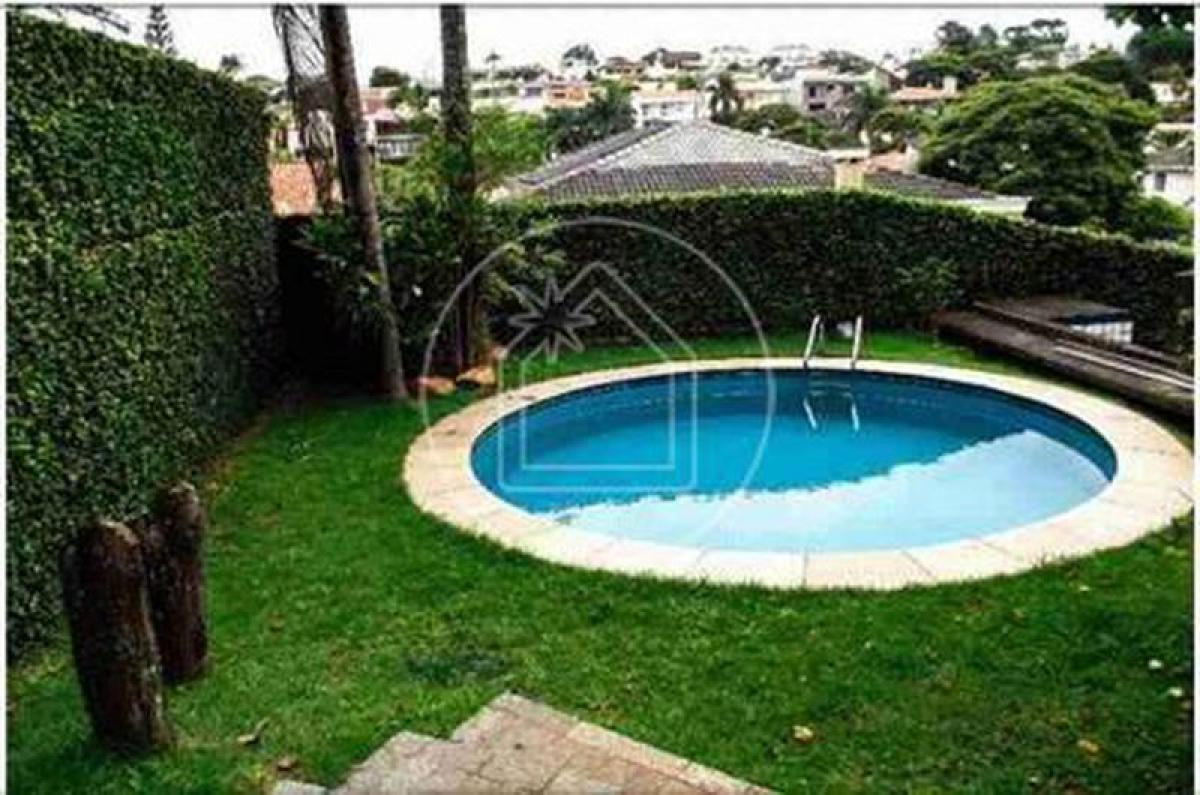 Casa de 3 dormitorios en Sao Paulo, Brazil No. 543808