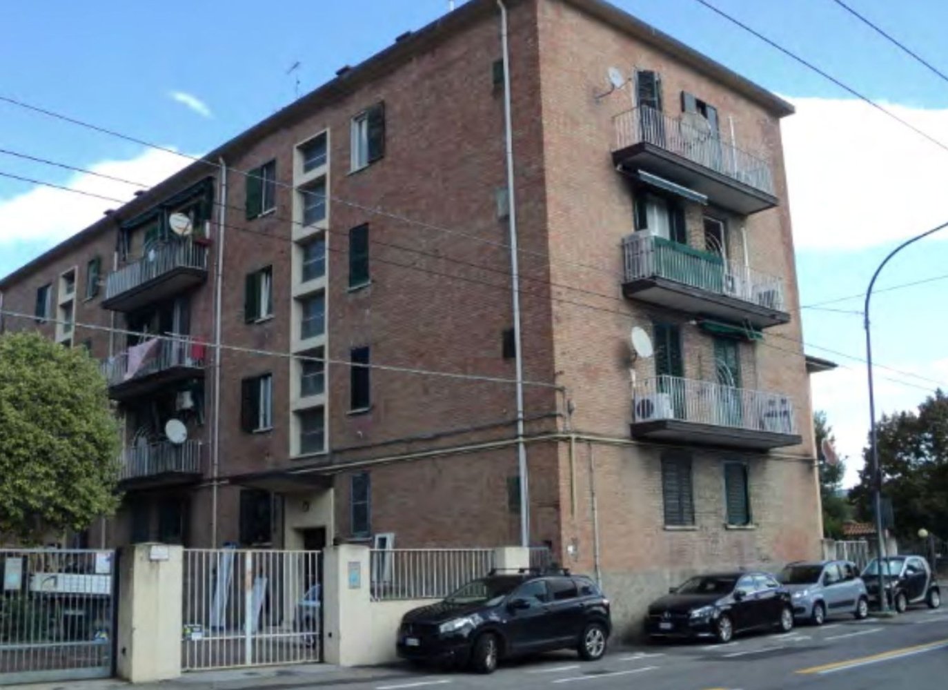Apartamento de 3 habitaciónes en Bologna, Italy No. 97398