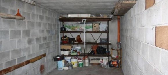 3غرفة شقة في Madone, Italy رقم 257584 6