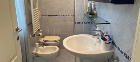 5 rooms Villa in Forte dei Marmi, Italy No. 174735 7