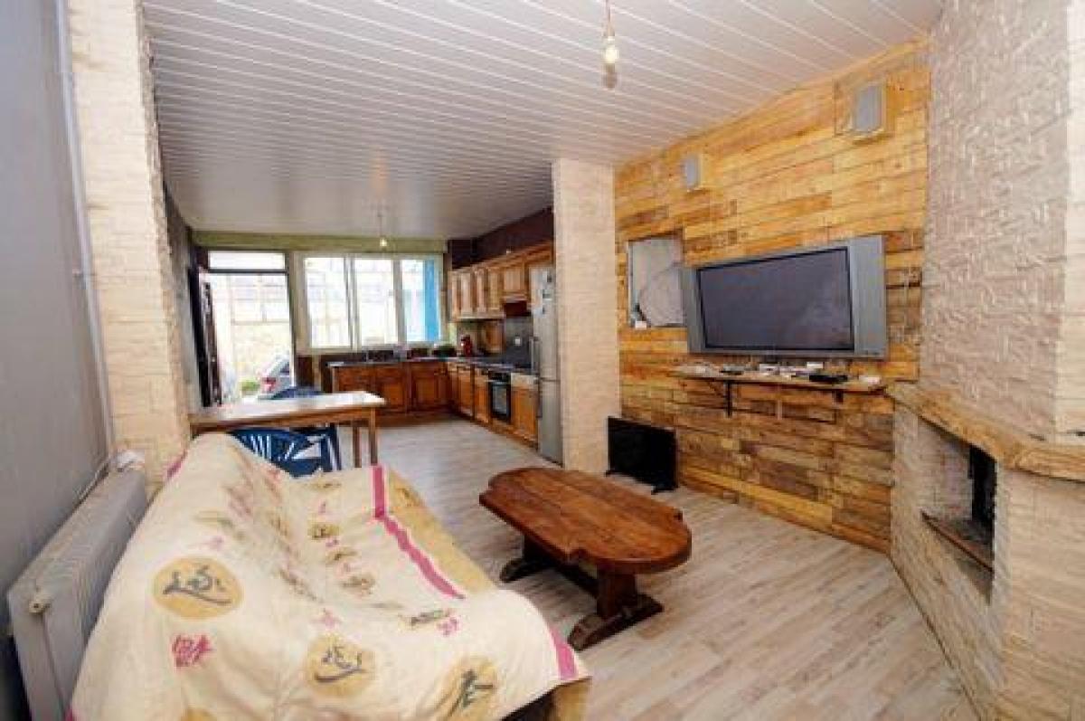 3 bedrooms House in Quingey, France No. 31404