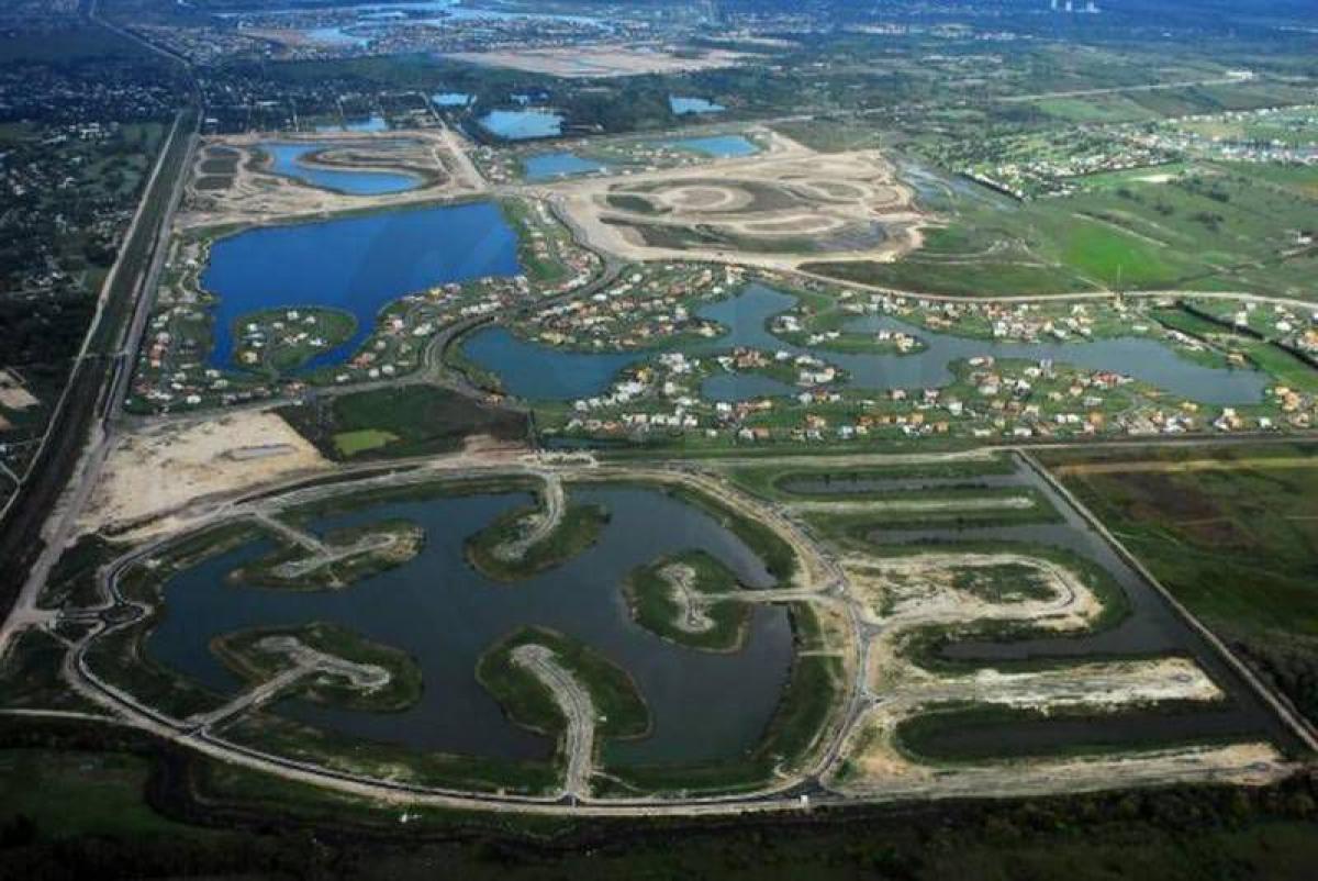  Land in Tigre, Argentina No. 121292