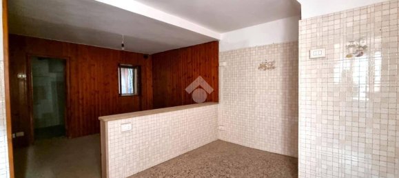 Здание с 2 комнатами в Сеньи, Италия № 89148 5