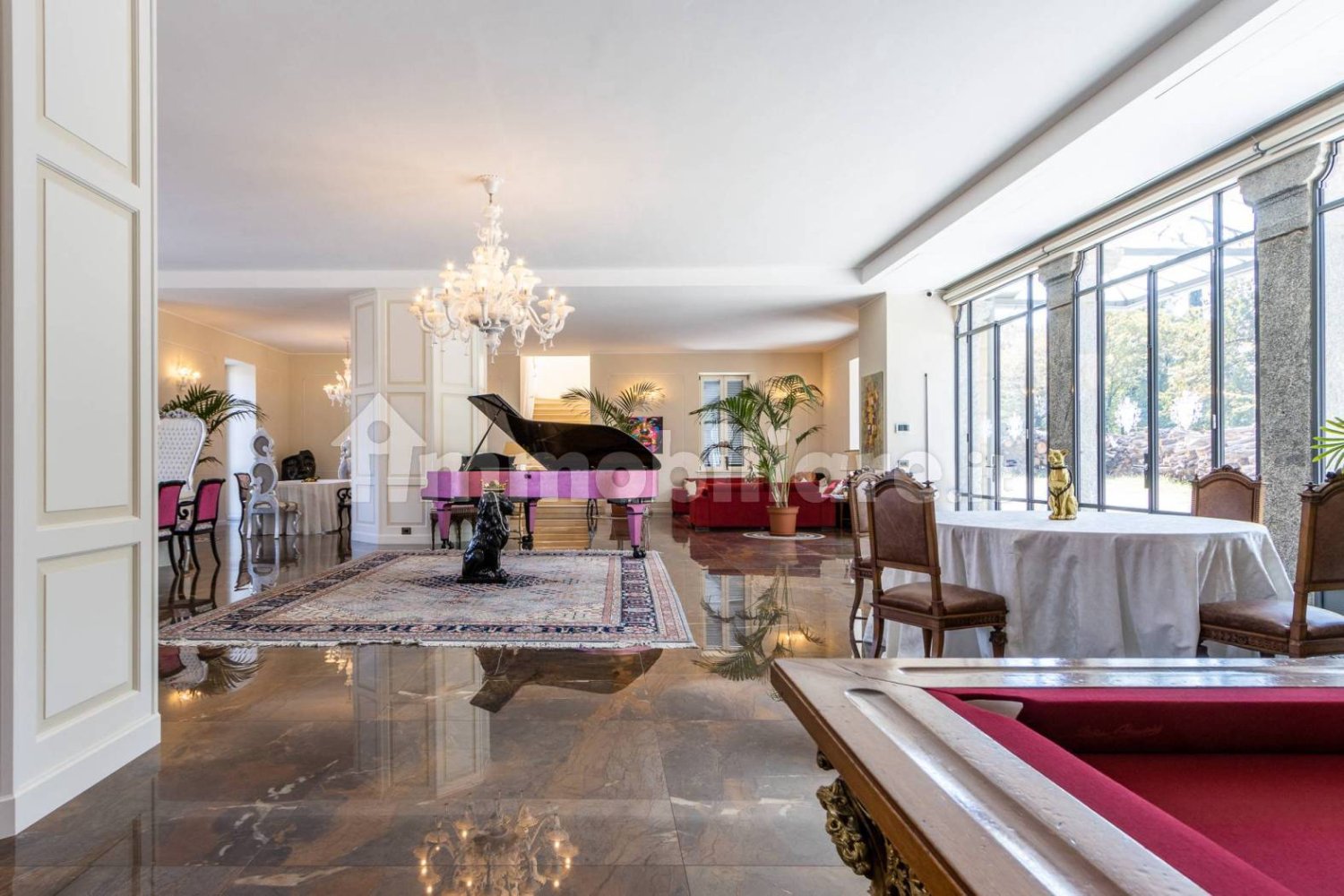 Villa de 5 dormitorios en Imbersago, Italy No. 188232