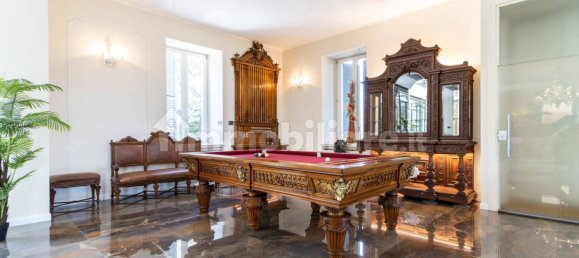 Villa de 5 dormitorios en Imbersago, Italy No. 188232 2