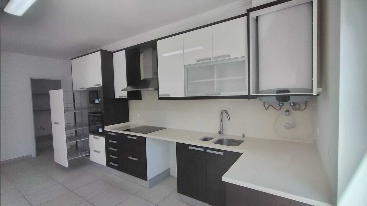 3 bedrooms Townhouse in Ericeira, Portugal No. 148632