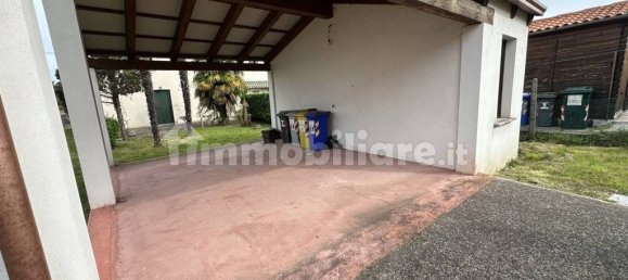 4 bedrooms Villa in Mira, Italy No. 274230 30