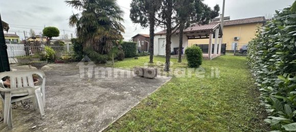 4 bedrooms Villa in Mira, Italy No. 274230 4