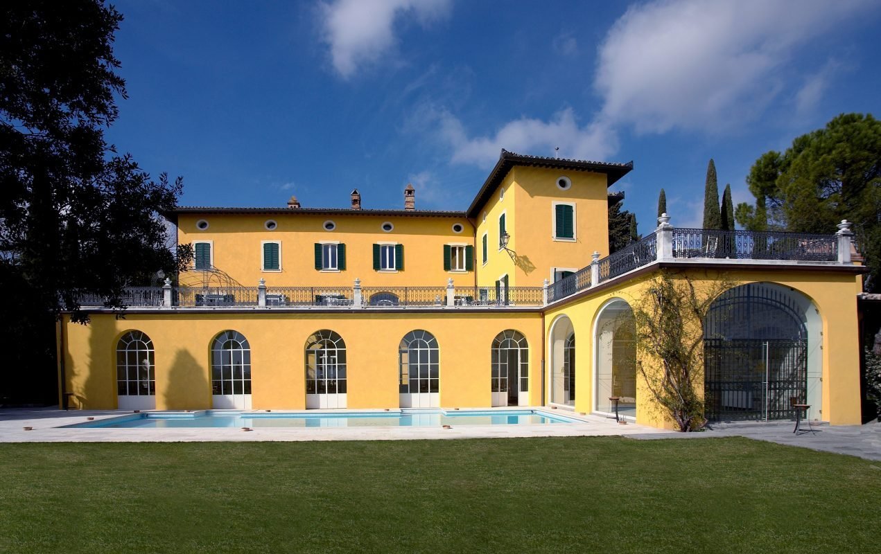 4 bedrooms Villa in Perugia, Italy No. 145545