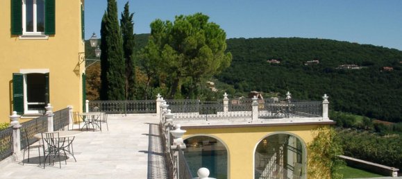 4 bedrooms Villa in Perugia, Italy No. 145545 4